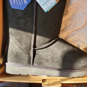 LAMO Women Kora Tall Boots. Black.